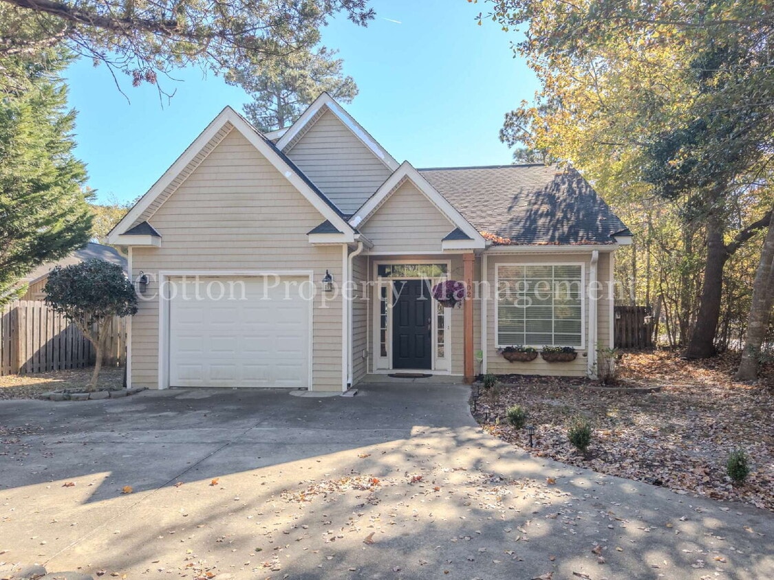 Photo - 102 Blossom Circle-