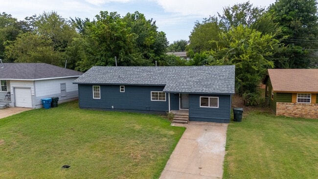 Building Photo - 4-Bed Home for Sale!!