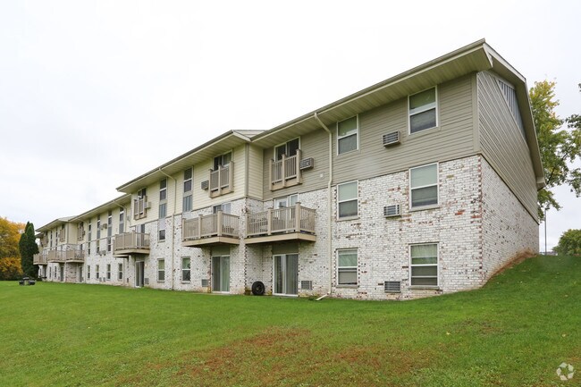 De regreso de los apartamentos - Seven Oaks Apartments