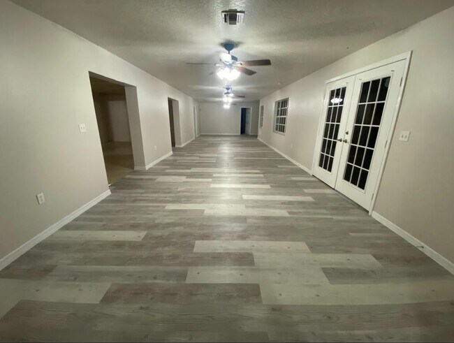 Foto del edificio - 1100 Mt Pisgah Rd
