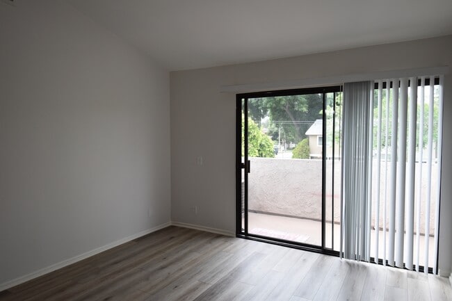Building Photo - Mountain Vista Apartments