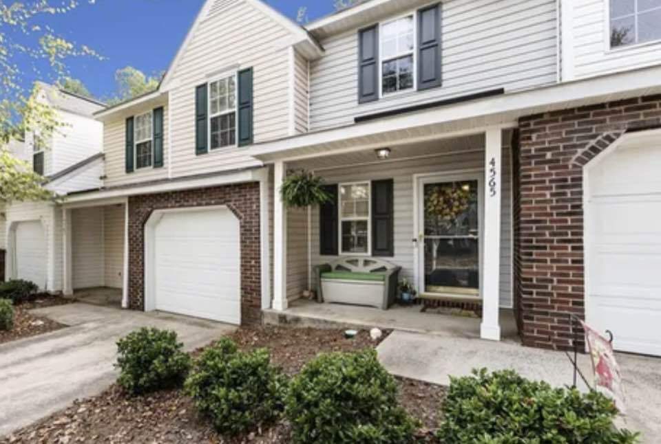 Foto principal - 4565 Panther Pl