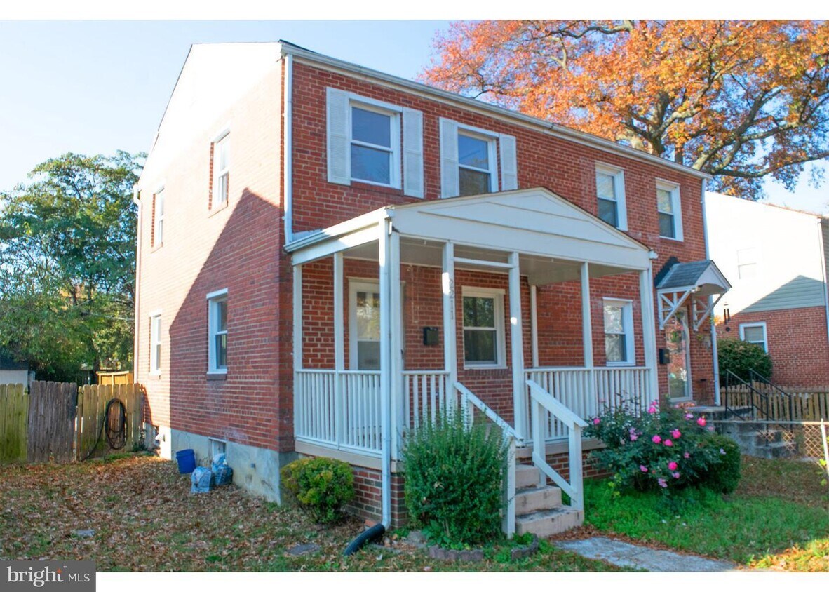 2211 Arlington Terrace, Alexandria, VA 22303 Townhome Rentals in