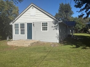 Building Photo - 1214 W Rogers St