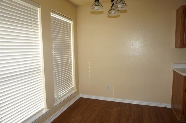 Building Photo - 12208 China Lake Dr