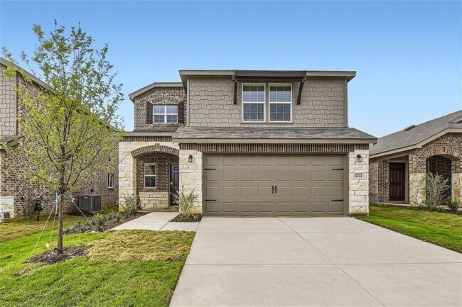 Building Photo - 14044 Drover St