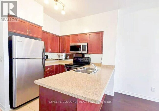 Building Photo - 388 Prince of Wales Dr