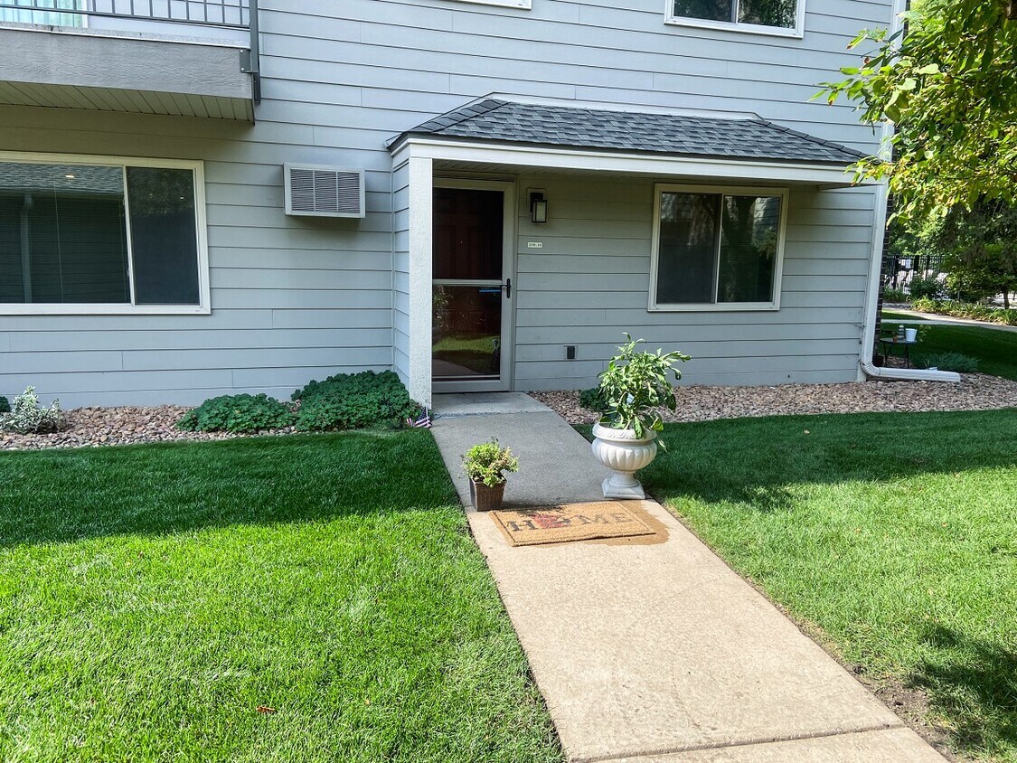 Primary Photo - 2130 Ridge Dr
