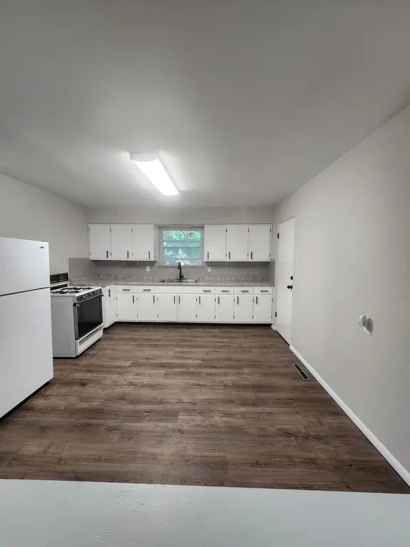 Foto del edificio - 920 S 74th St