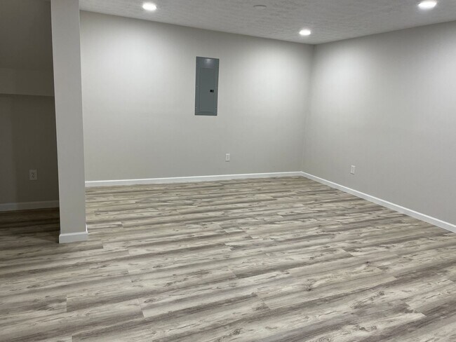 Foto del edificio - Beautiful 5 bedroom home built in 2022