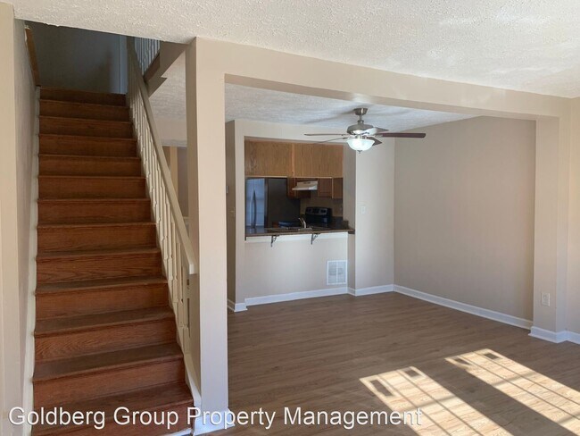 Building Photo - 2 br, 1.5 bath House - 16 Cross Ridge Court