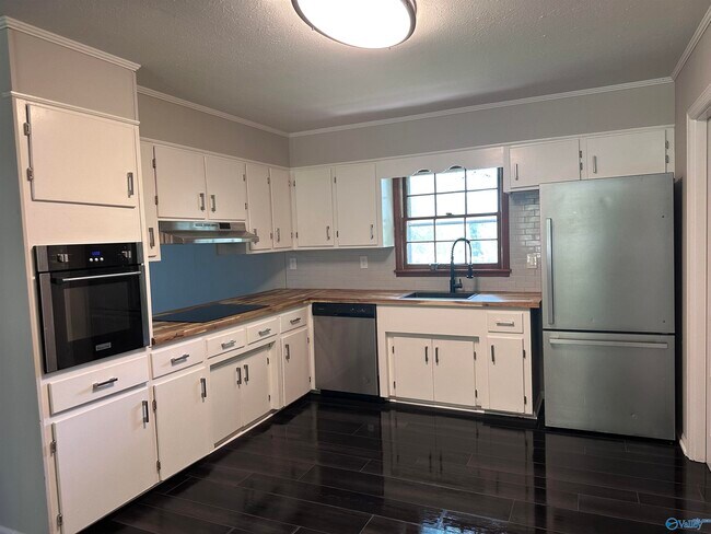 Foto del edificio - 4627 Daugette Dr NW