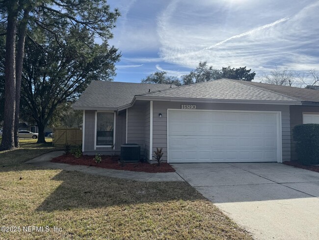 Building Photo - 11380 Fort Caroline Lakes Dr S