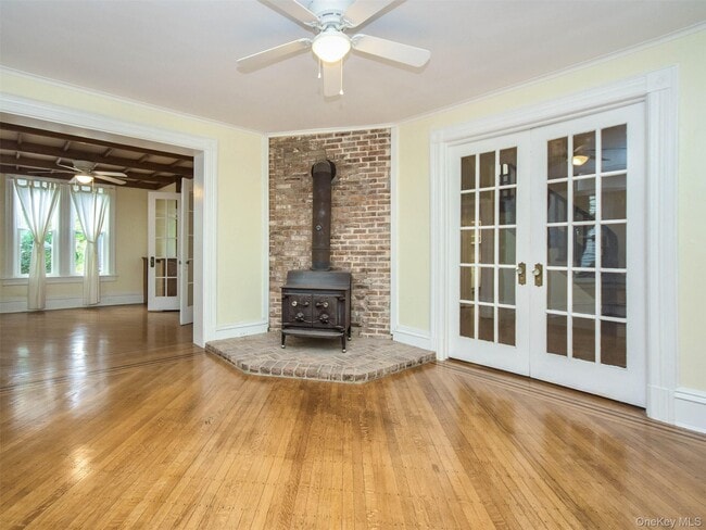 Building Photo - 27 Summit Ave