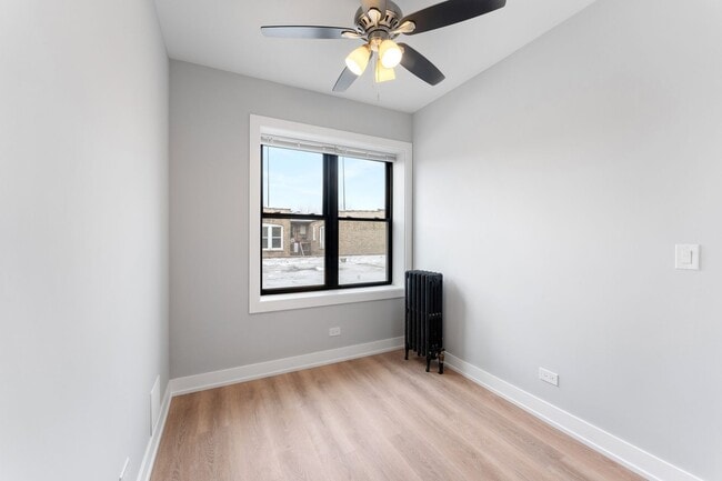 Building Photo - 1538 W Jonquil Ter