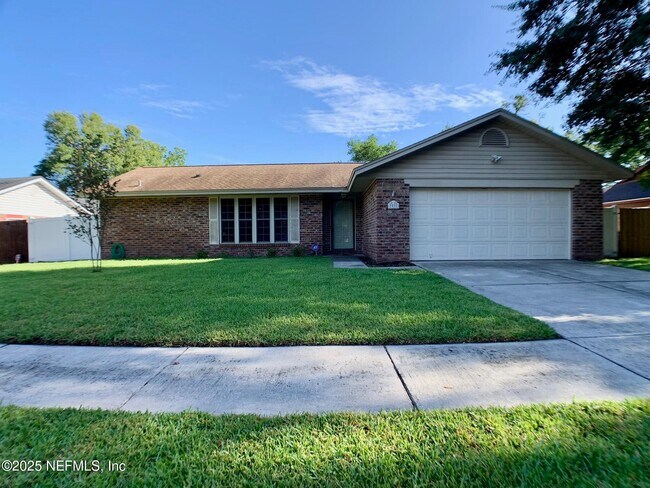 Building Photo - 7931 Dwyer Dr