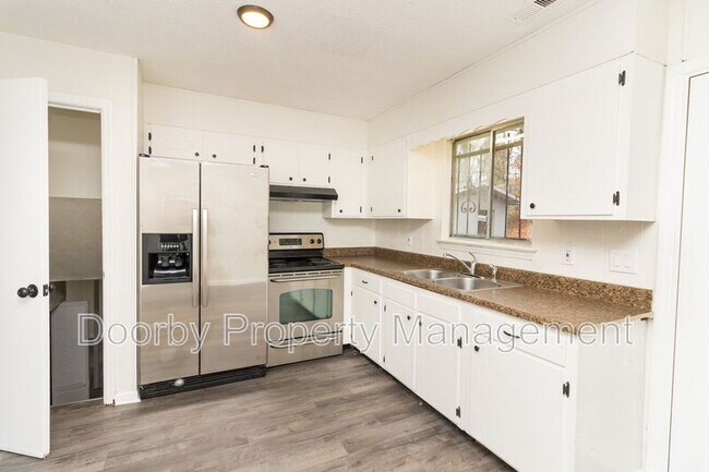 Foto del edificio - 303 Hillcrest Ave