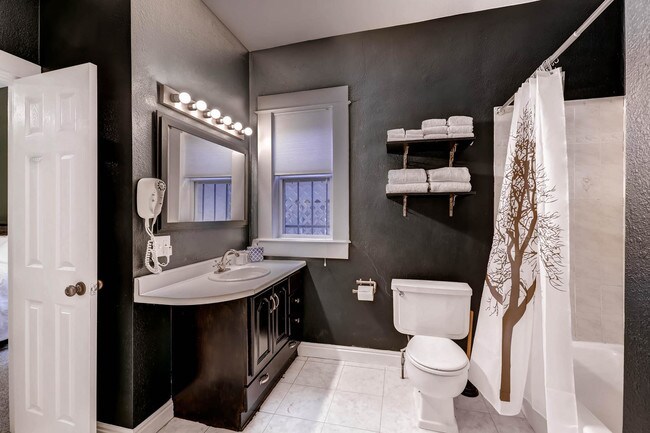 Foto del edificio - 2424 Clay St