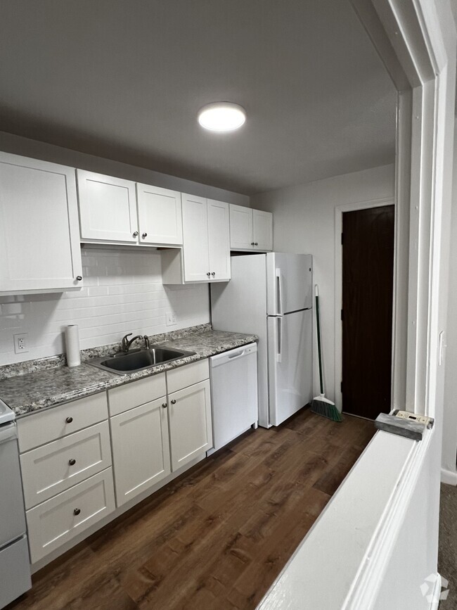 Building Photo - Bayside Apartments