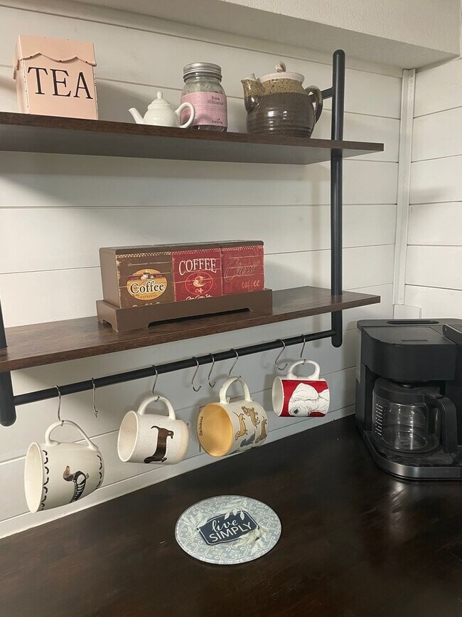 Foto del edificio - 1821 6th Ave