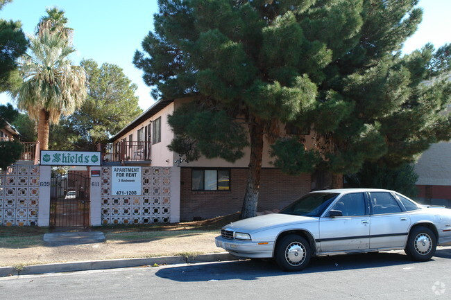 Foto del edificio - Shields Apartments