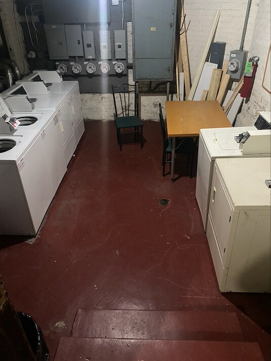 Building Photo - 2918 N Pine Grove Ave