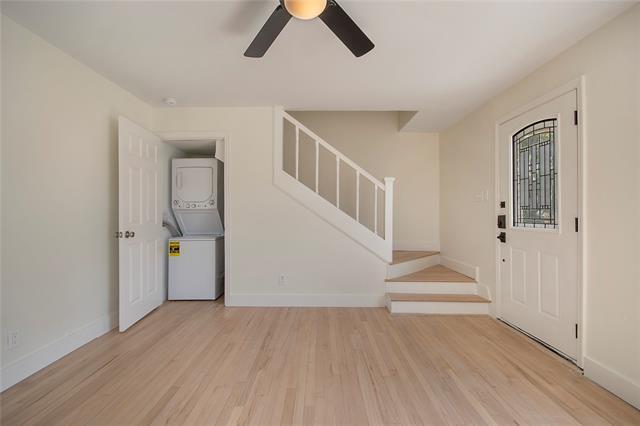 Building Photo - 305 N Oak Cliff Blvd
