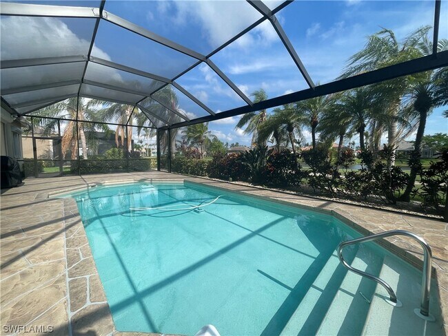 Foto del edificio - 16322 Edgemont Dr