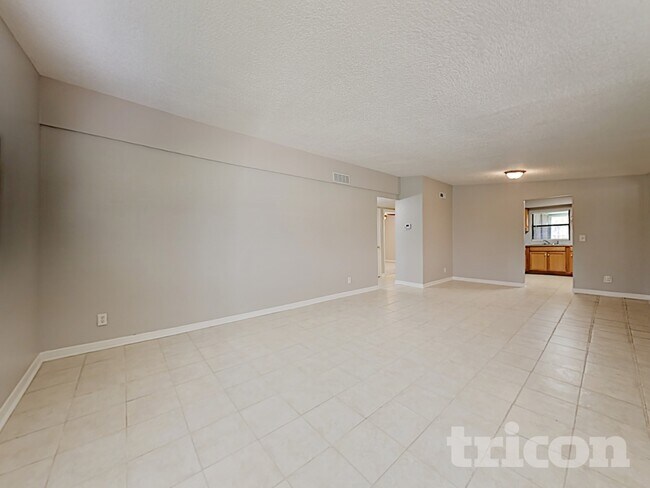 Building Photo - 11249 Emuness Rd