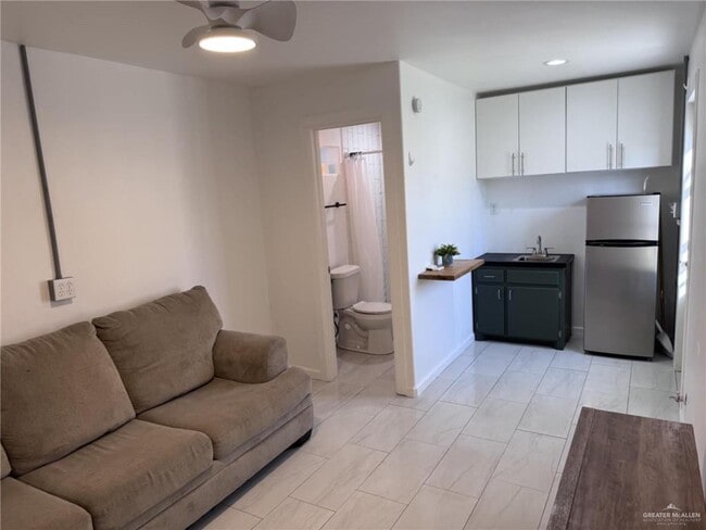 Foto del edificio - 10 S 8th Ave