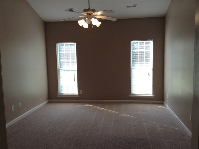 Building Photo - 4235 Lindsey Ln