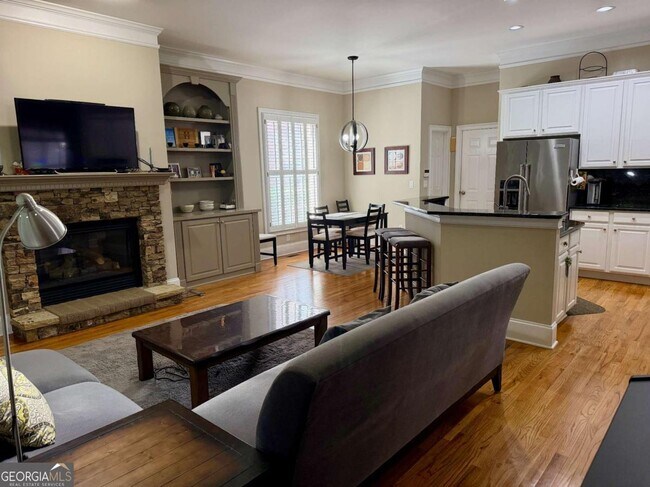 Foto del edificio - 906 Wescott Ln NE
