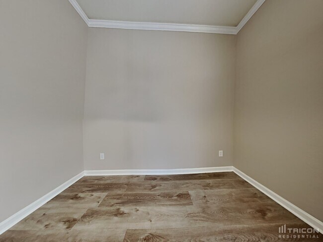 Foto del edificio - 409 Baneberry Ln