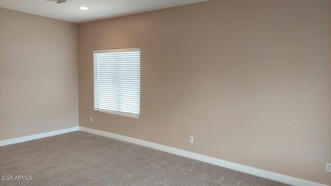 Foto del edificio - 12838 W Indianola Ave