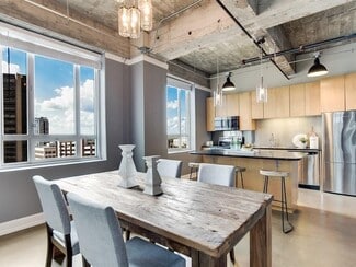 Building Photo - 710 Colorado St