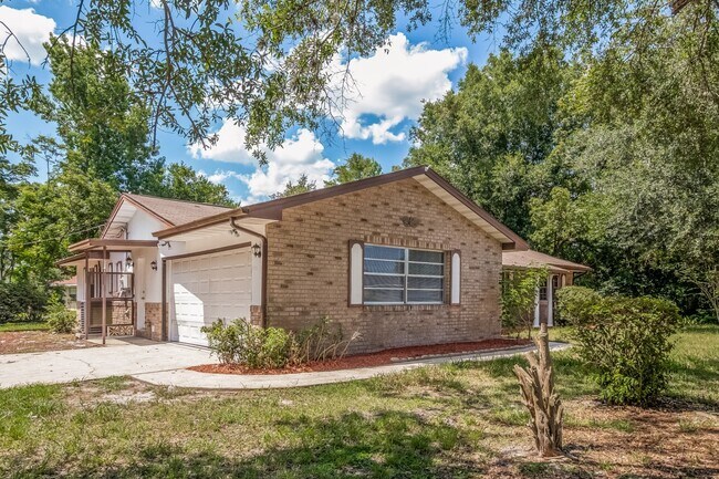 Building Photo - 2018 E Barlington Dr