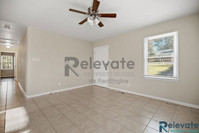 Building Photo - 2630 Beaver Falls Rd