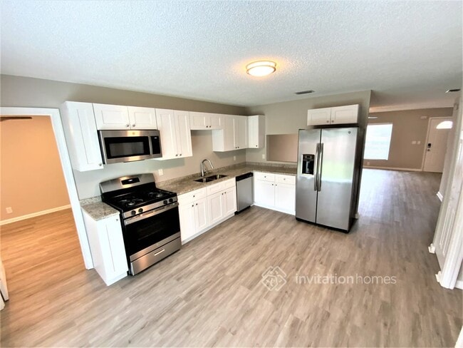 Building Photo - 5634 Ithaca Cir E