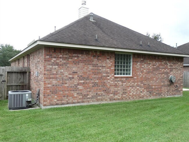 Building Photo - 2314 Raffaello Dr