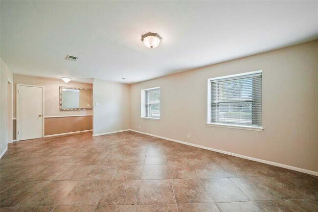 Foto del edificio - 1319 Spillers Ln