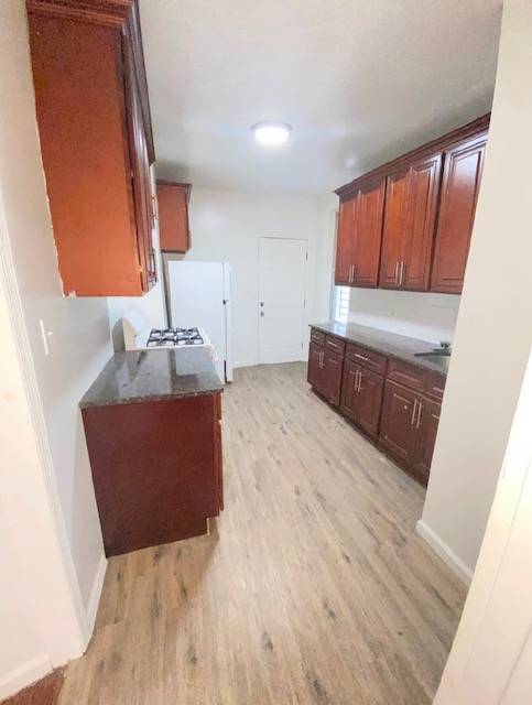 Foto del edificio - 1006 E 172nd St