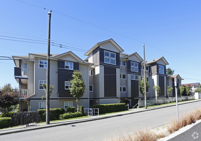 Building Photo - Vanness Park