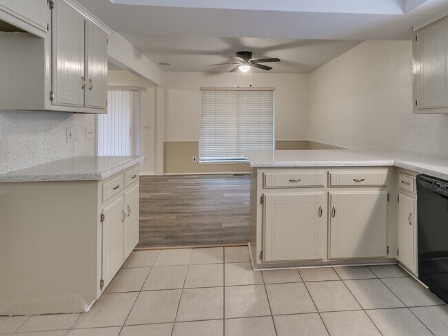 Building Photo - 4 Bedroom Home with Space Inside and Out! ...