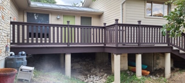 Front View Unit B - 317 Clayton Nolen Dr