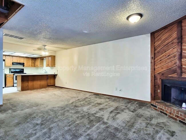 Photo - 14011 Fairhill Ave Townhome