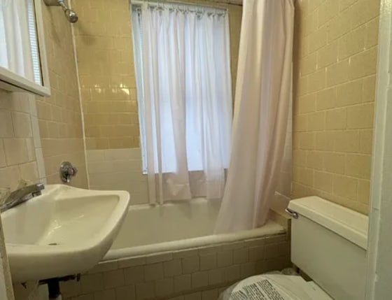 *Pictures are representative samples of the advertised unit. In some cases, the actual units you tou - 45 Russell St