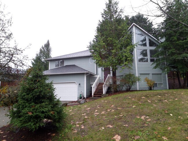 Foto del edificio - Fantastic HUGE Remodeled 4 Bedroom Home Wi...