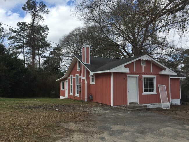 Foto del edificio - **ON HOLD**3 Bedroom / 2.5 Bathroom Home for Rent in East Columbus, GA***