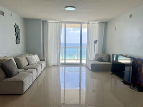 Building Photo - 16699 Collins Ave