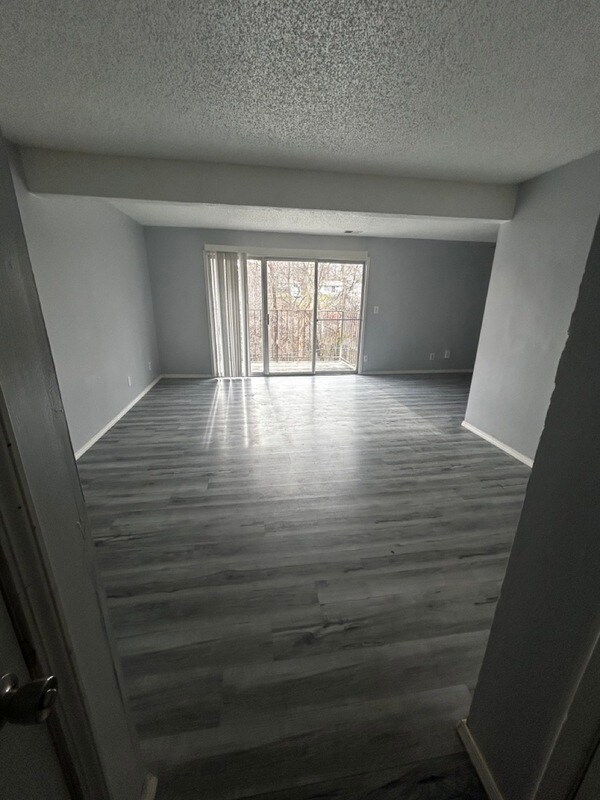 Building Photo - 3309 Wood Ave
